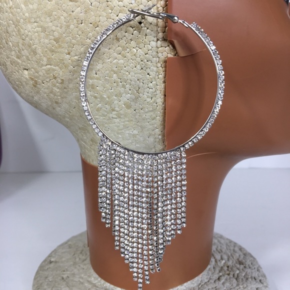 NOIR Dazzling earrings with rhinestone tassels - Picture 2 of 9